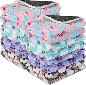 Tudomro 8 Pcs Guinea Pig Blankets Absorbent Washable Animal Fleece Bedding Cage Liners Waterproof Reusable Pet Pee Sleep Mat Pad Cover for Chinchilla Hamster Ferret(Heart,47 x 24 Inch)